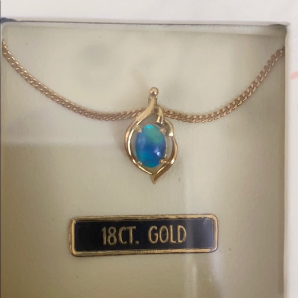 Toscow Moon Stone 18ct. Gold Necklace - Picture 3 of 3